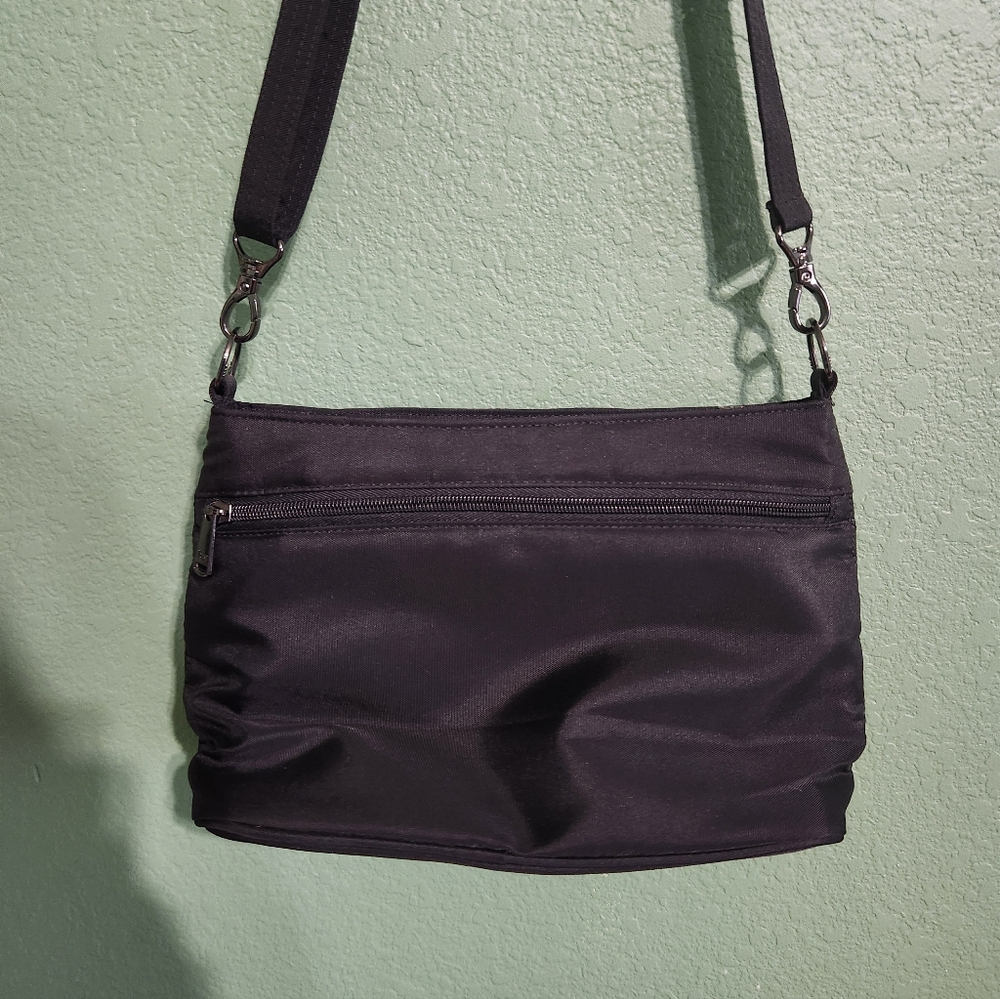 Lug Samba Black Quilted Bag - Picture 2 of 14